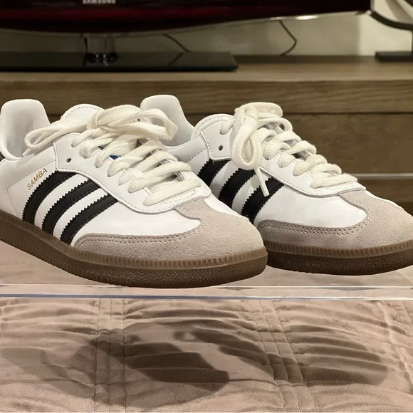 adidas gazelle silver green womens Adidas Superstar Vintage (CBLACK/CWHITE/CREWHT) – CNCPTS main image 1